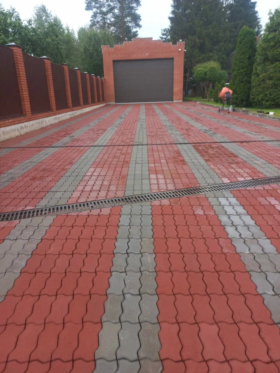 Дренаж участка под ключ в Ленинградской области